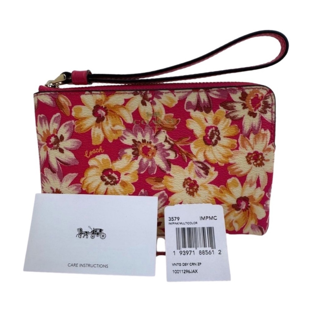 NWT Coach Pink Floral Wristlet - Picture 3 of 13